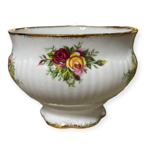 Elizabethan English Garden Fine Bone China Tea Cup & Saucer - Picture 10 of 15